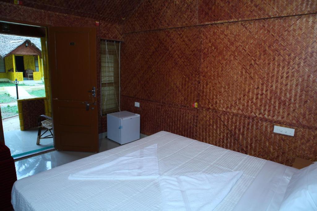 ורקלה Savithri Inn Bamboo Cottages & Resorts חדר תמונה