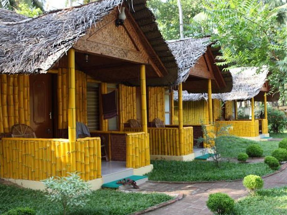 ורקלה Savithri Inn Bamboo Cottages & Resorts מראה חיצוני תמונה