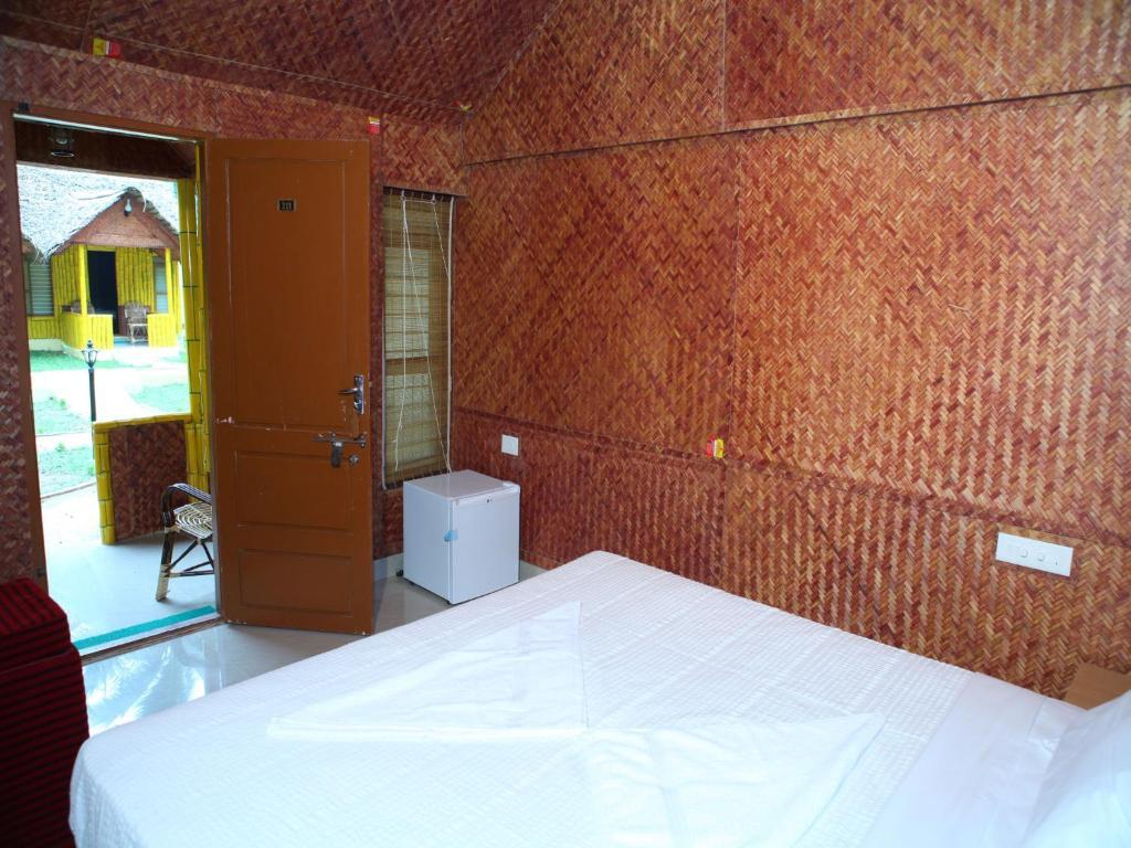 ורקלה Savithri Inn Bamboo Cottages & Resorts חדר תמונה